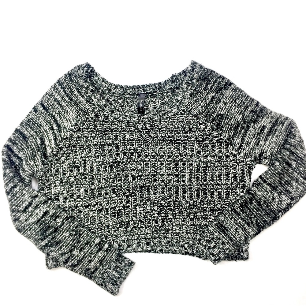 Sweater cable knit